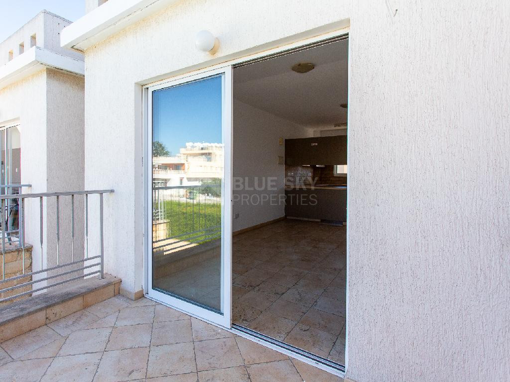 One-Bedroom Apartment for Sale in Universal, Paphos – Separate Title Deed