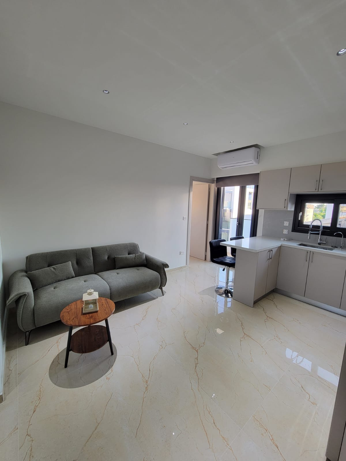 1 bedroom apartment 75 m² in Kato Polemidion Municipality, Cyprus
