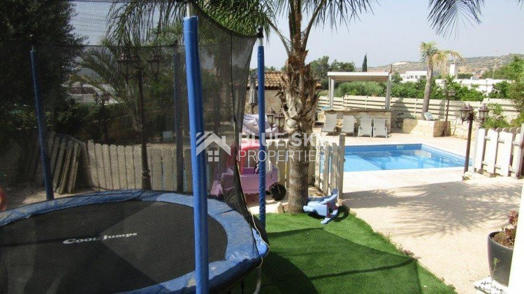 4 Bed House To Rent In Pyrgos Lemesou Limassol Cyprus