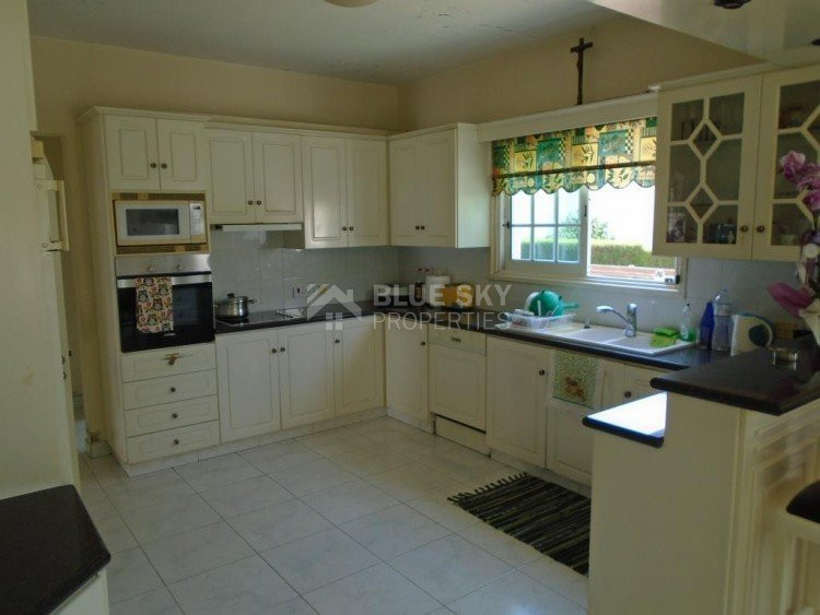 Five Bed House  In Pafos Paphos Cyprus