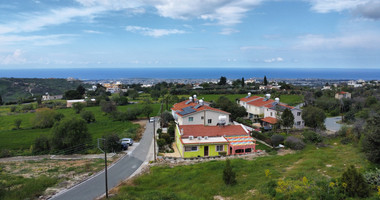 Plot for Sale in Armou: Quiet Area with Sea Views