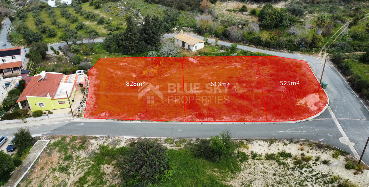 Plot for Sale in Armou: Quiet Area with Sea Views