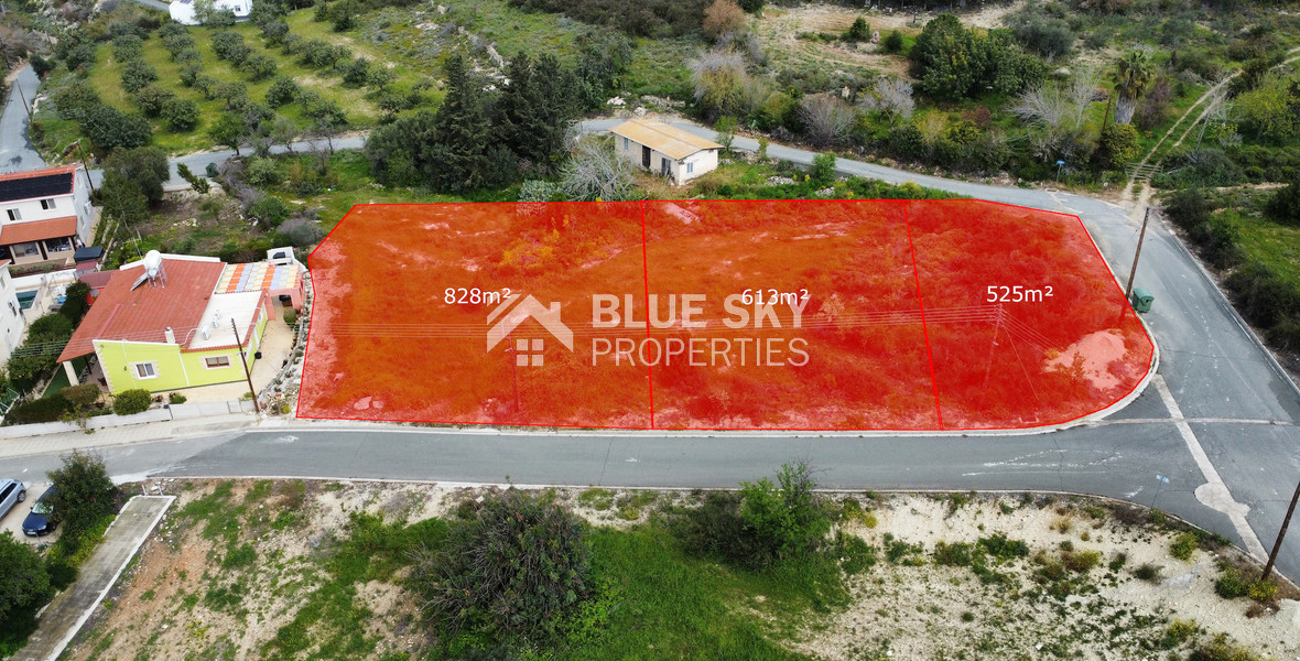 Plot for Sale in Armou: Quiet Area with Sea Views
