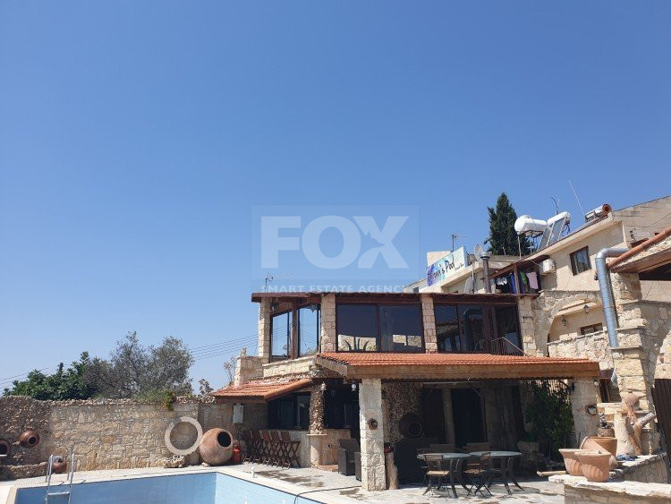 Modern Four Bedroom Home with Pool in Pachna