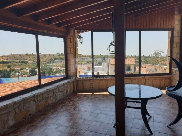 Modern Four Bedroom Home with Pool in Pachna