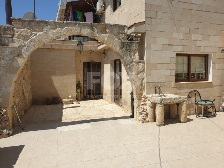 Modern Four Bedroom Home with Pool in Pachna