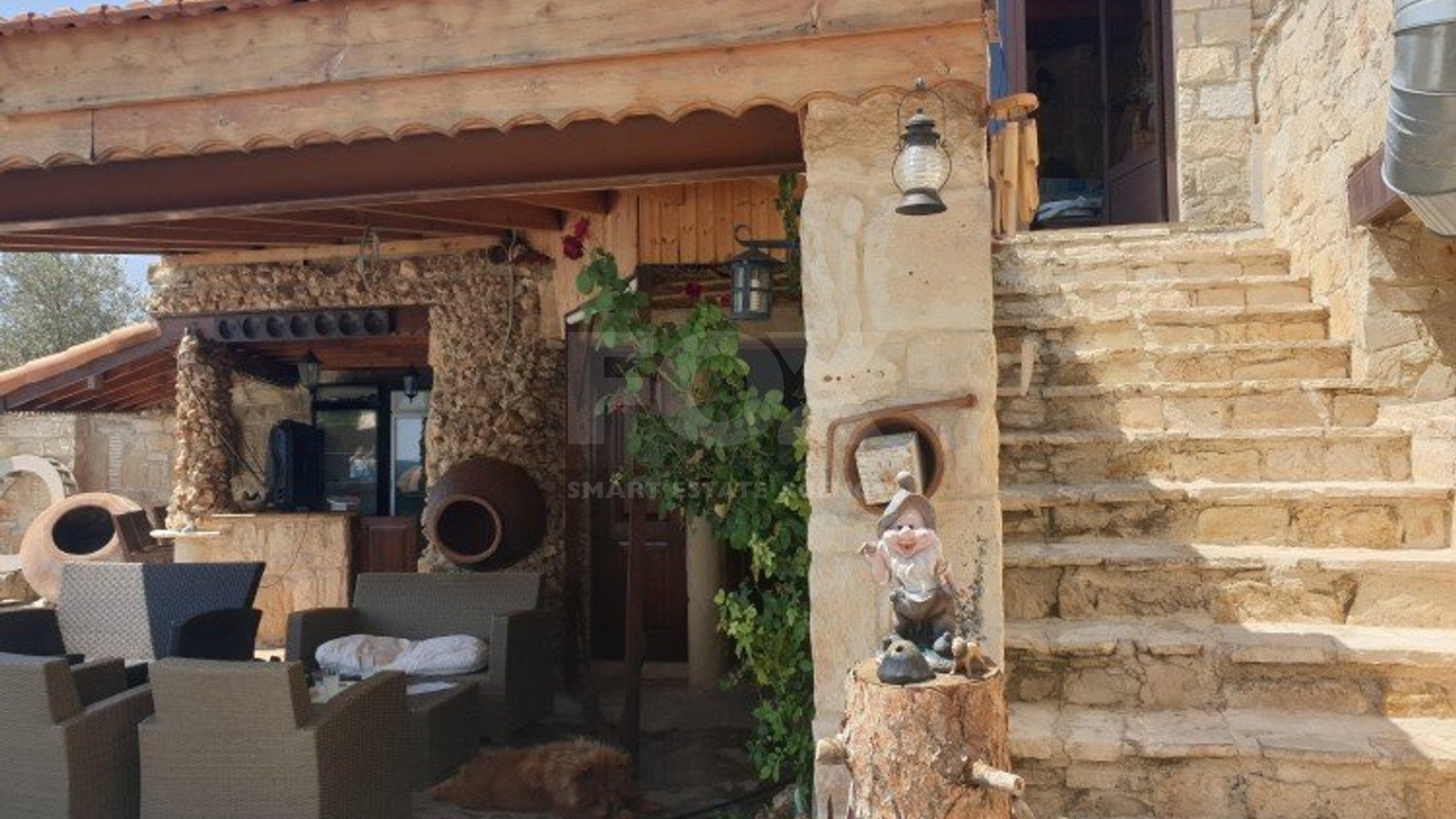 Modern Four Bedroom Home with Pool in Pachna