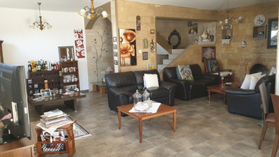 Modern Four Bedroom Home with Pool in Pachna