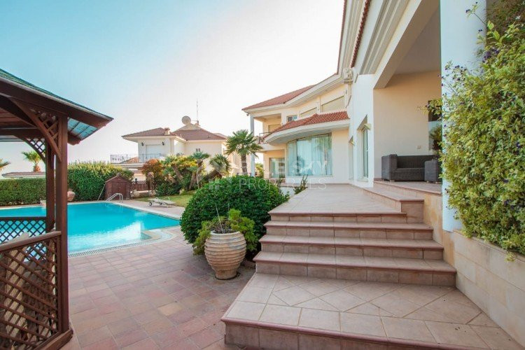 7 Bed House For Sale In Agios Athanasios Limassol Cyprus