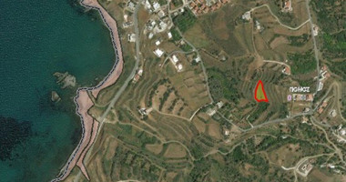 Residential land for sale in Pomos