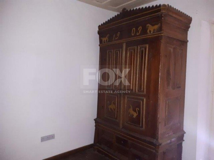 Partially Furnished Semi-Detached House in Treis Elies