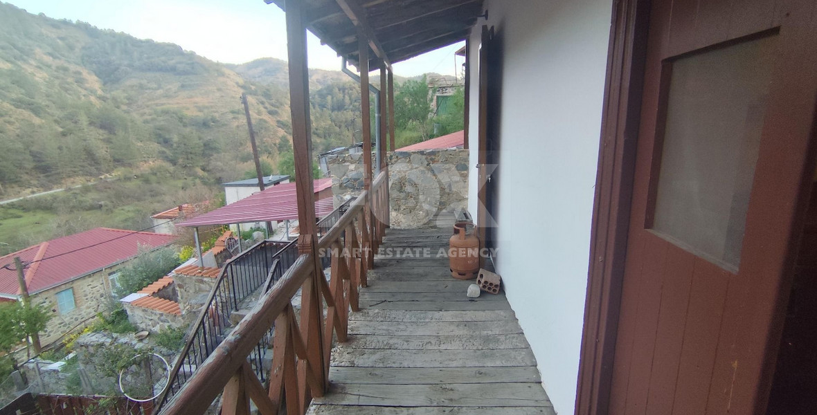 Partially Furnished Semi-Detached House in Treis Elies