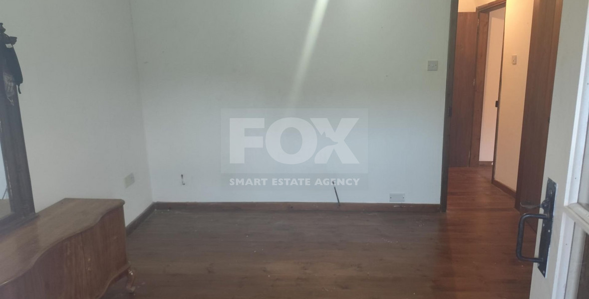 Partially Furnished Semi-Detached House in Treis Elies