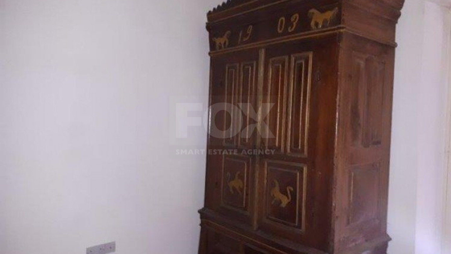 Partially Furnished Semi-Detached House in Treis Elies