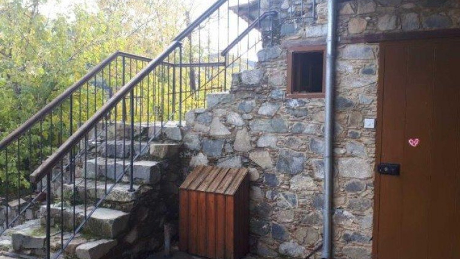 Partially Furnished Semi-Detached House in Treis Elies