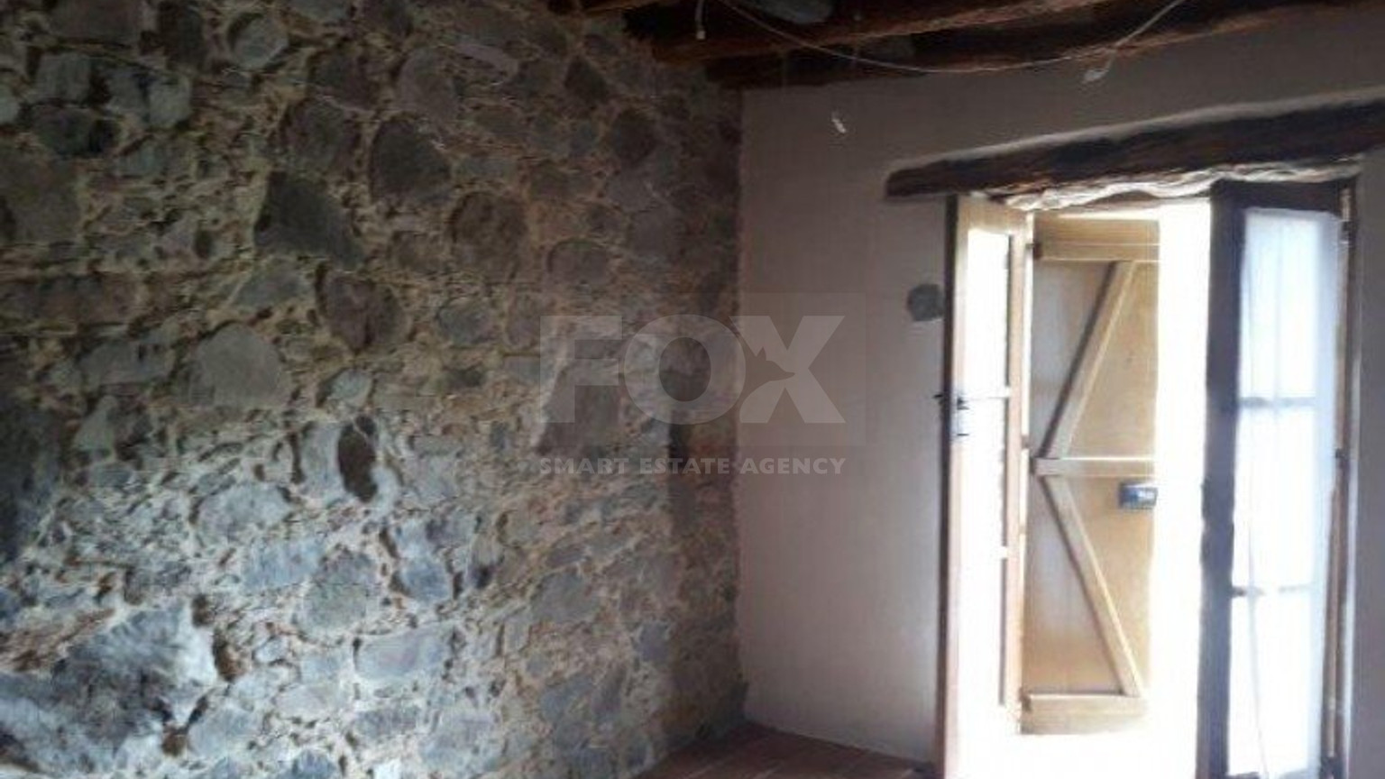 Partially Furnished Semi-Detached House in Treis Elies