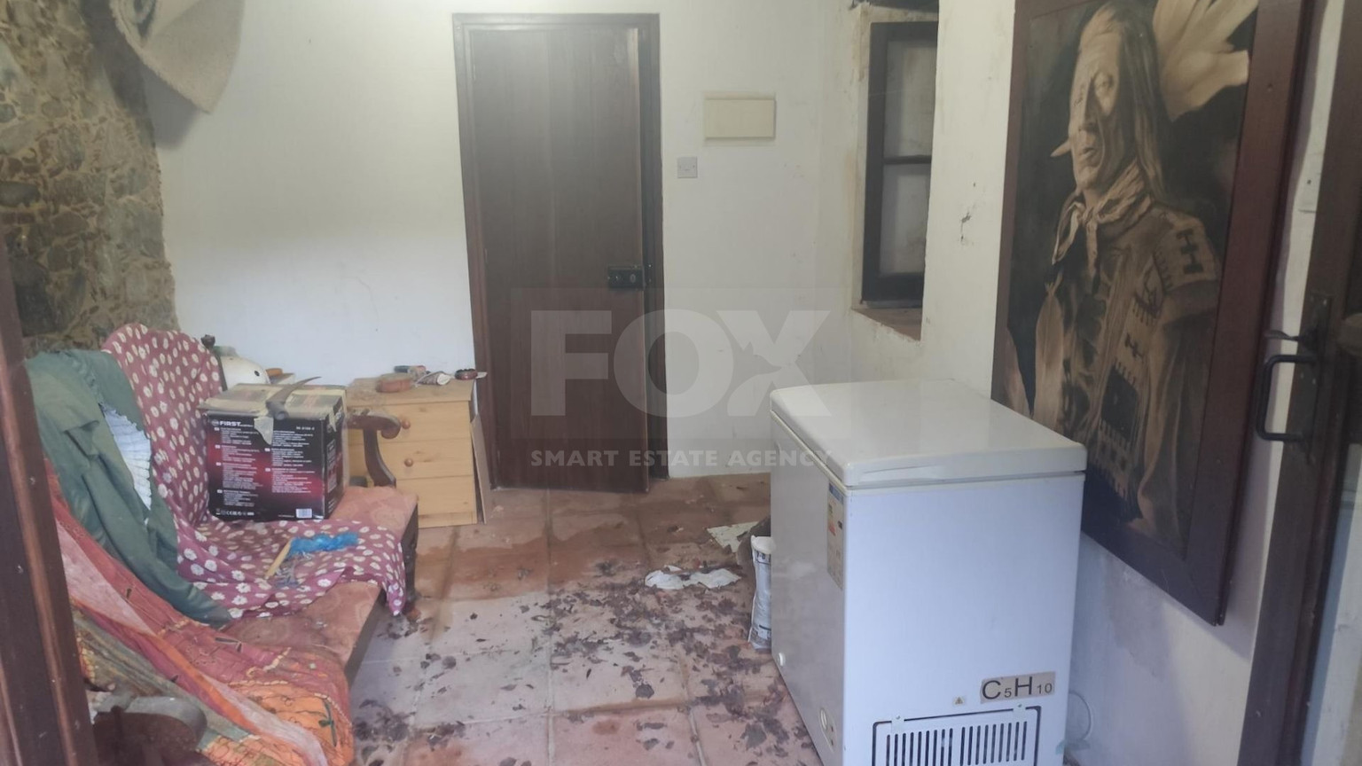 Partially Furnished Semi-Detached House in Treis Elies