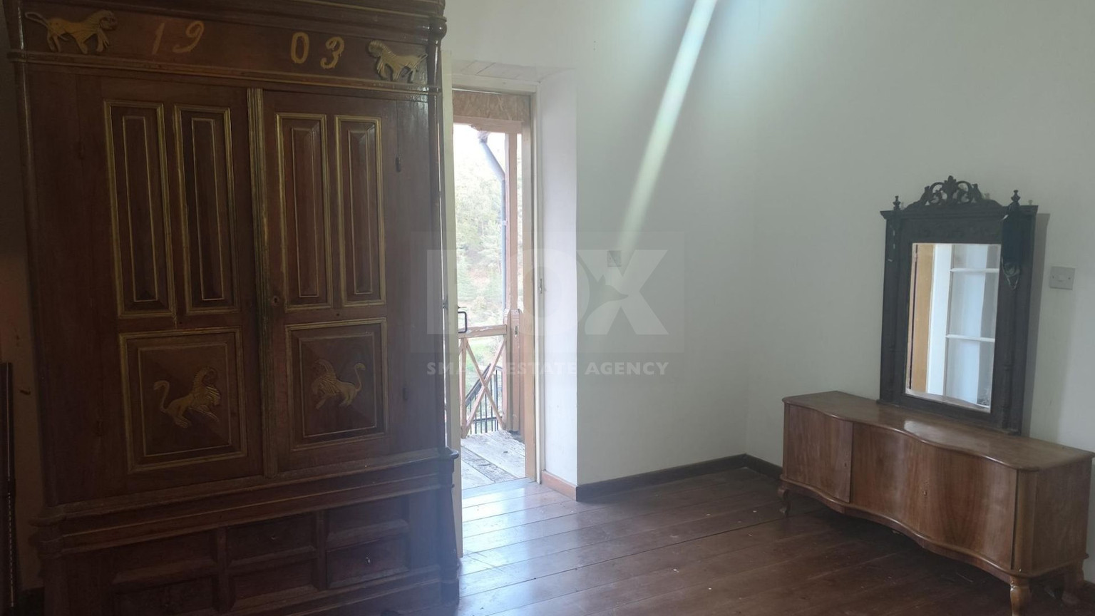 Partially Furnished Semi-Detached House in Treis Elies