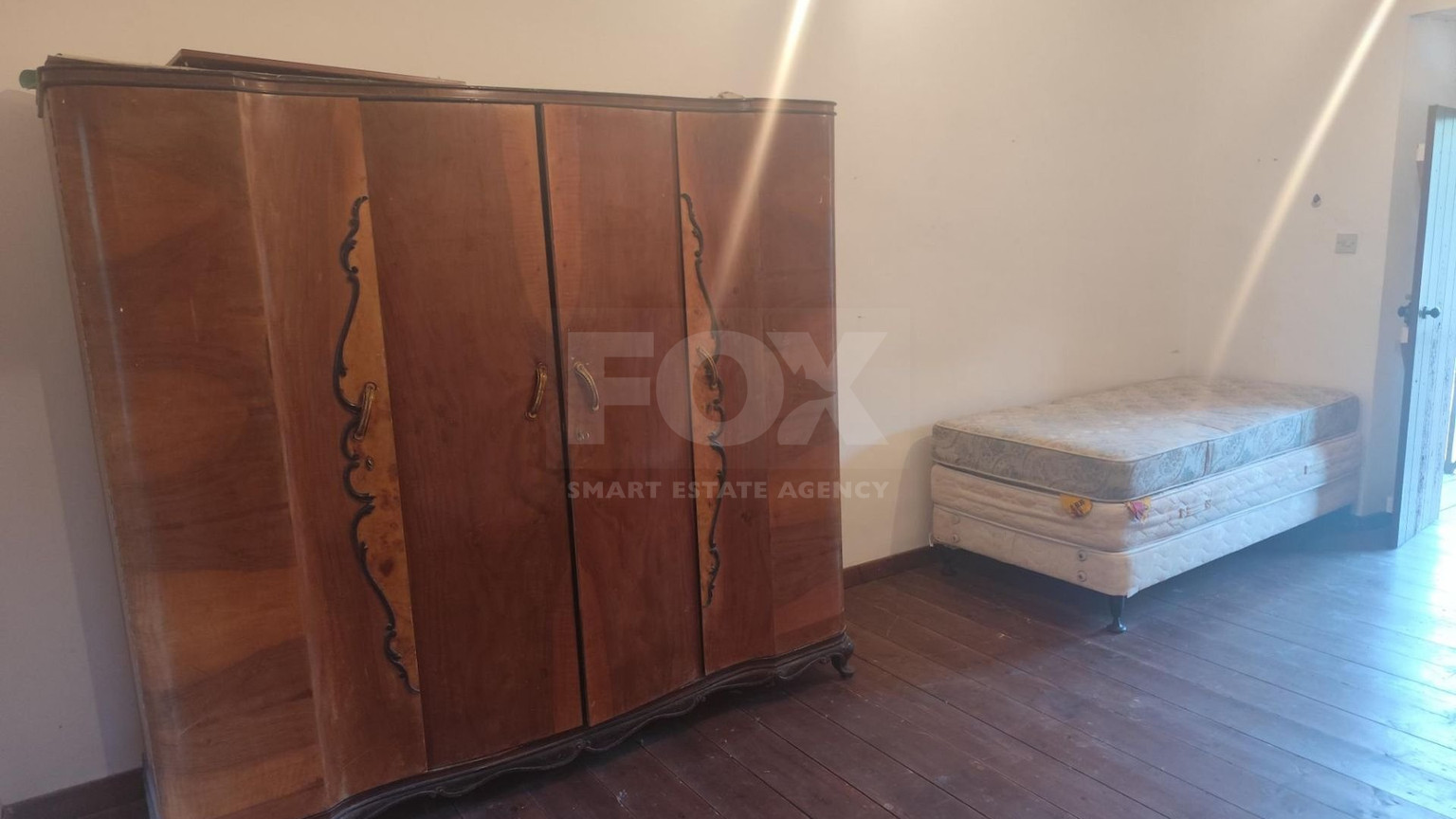 Partially Furnished Semi-Detached House in Treis Elies