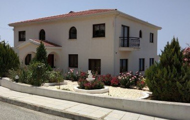 Five bedroom House in Tala-Paphos