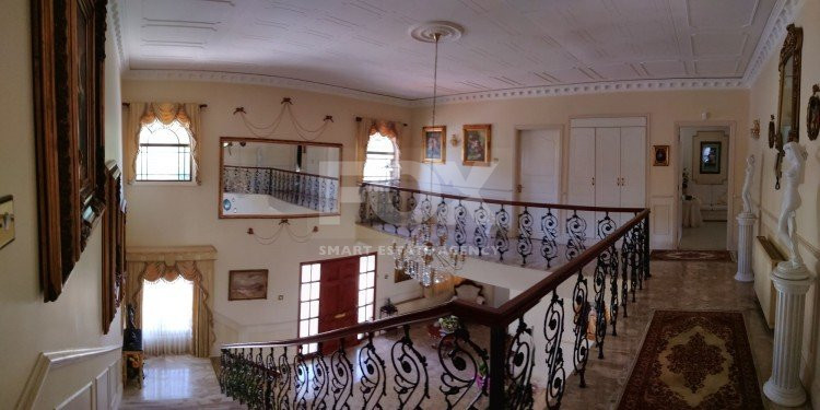 Five bedroom House in Tala-Paphos