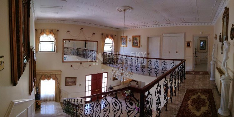 Five bedroom House in Tala-Paphos