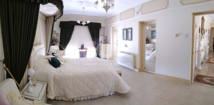Five bedroom House in Tala-Paphos
