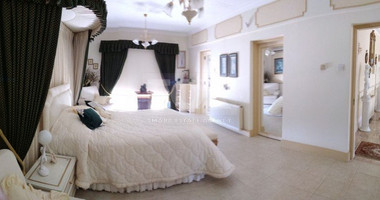 Five bedroom House in Tala-Paphos