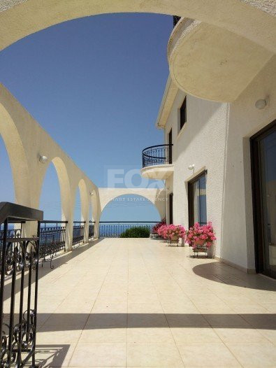 Five bedroom House in Tala-Paphos