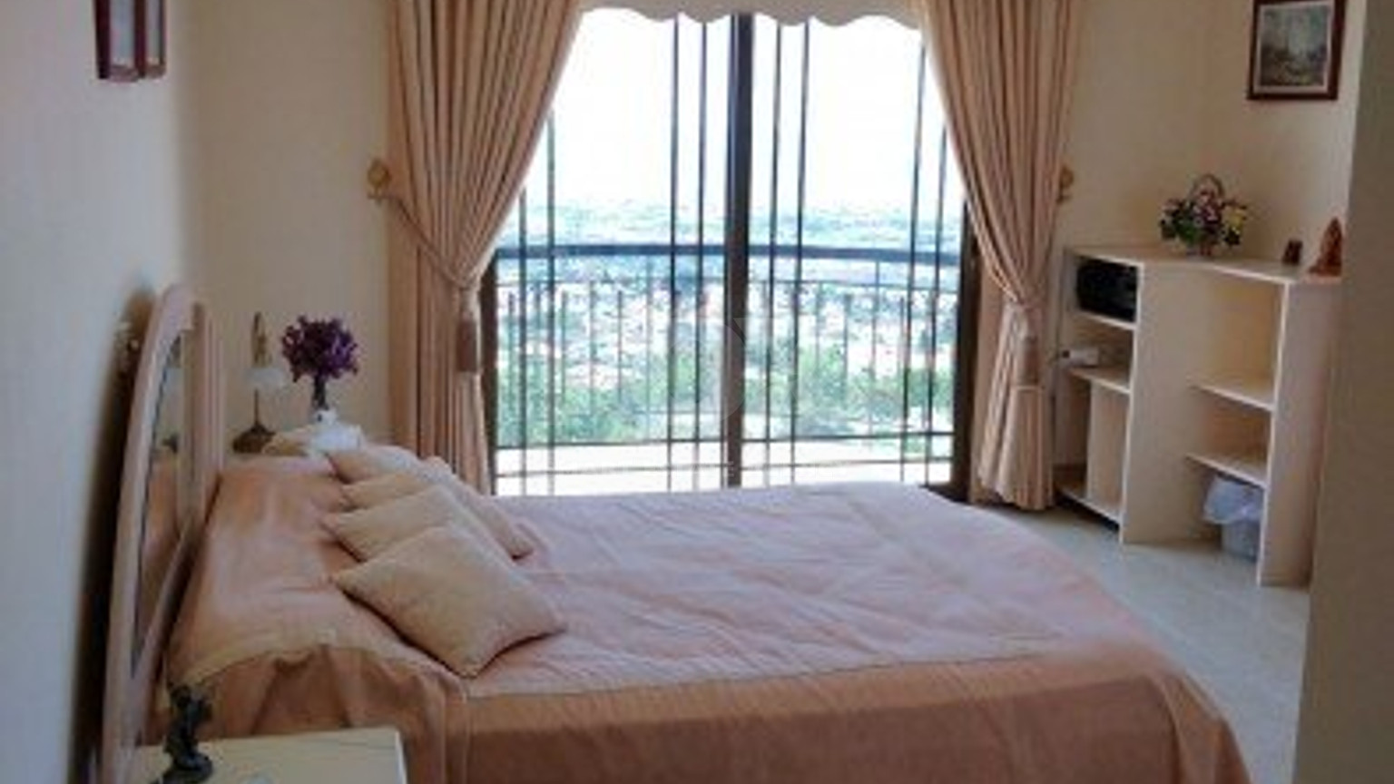 Five bedroom House in Tala-Paphos