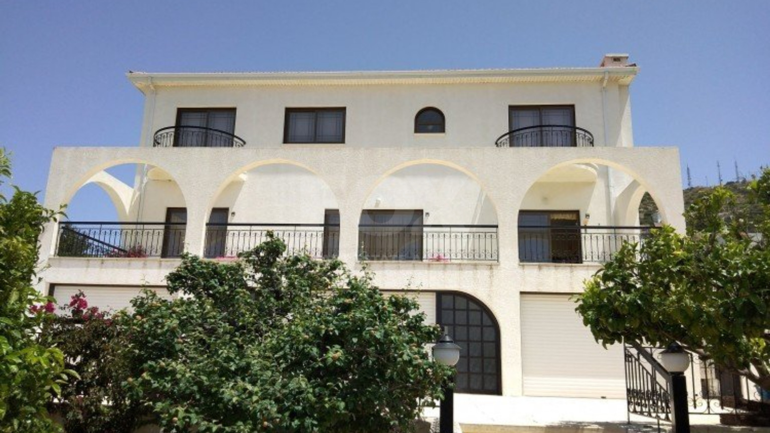 Five bedroom House in Tala-Paphos