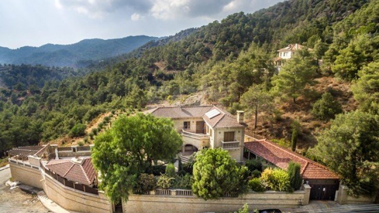 4 Bed House For Sale In Moniatis Limassol Cyprus