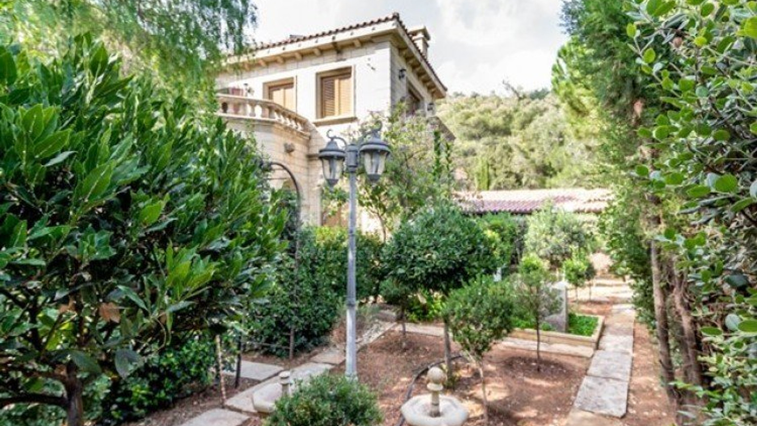 4 Bed House For Sale In Moniatis Limassol Cyprus