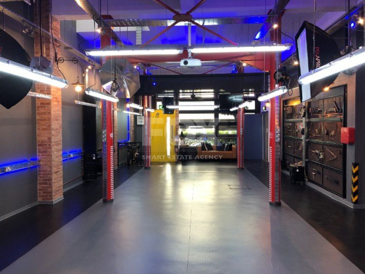 INDUSTRIAL STYLE COMMERCIAL OFFICE SPACE FOR RENT IN HISTORICAL TOWN OF LIMASSOL.