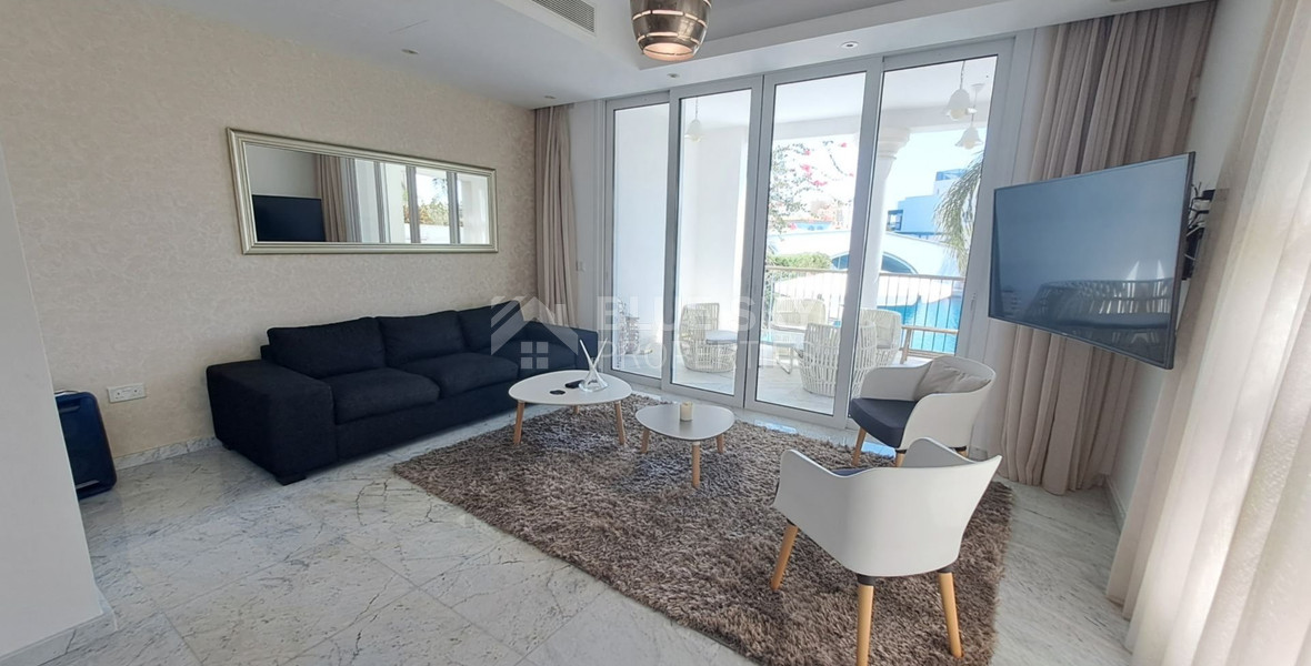 Exclusive Seafront Three bedroom Villa on Limassol Marina For Sale