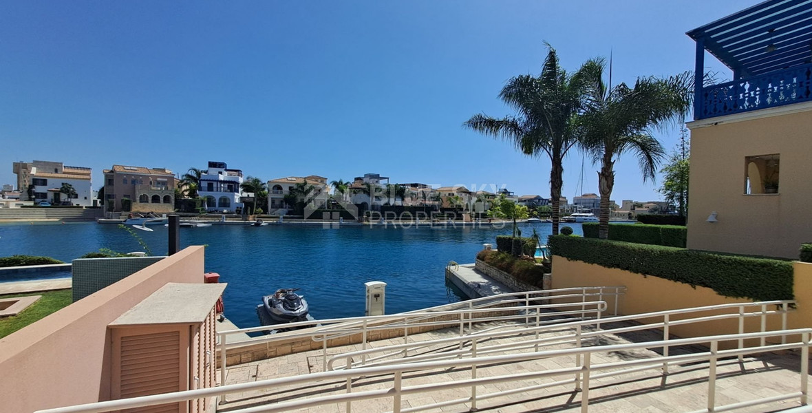 Exclusive Seafront Three bedroom Villa on Limassol Marina For Sale