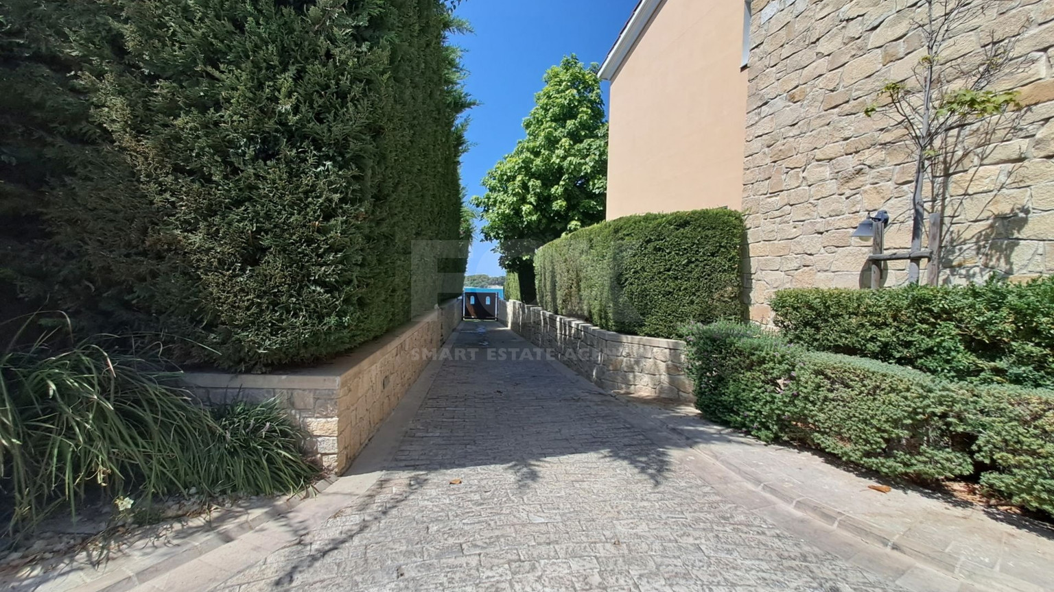 Exclusive Seafront Three bedroom Villa on Limassol Marina For Sale