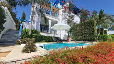 Exclusive Seafront Three bedroom Villa on Limassol Marina For Sale