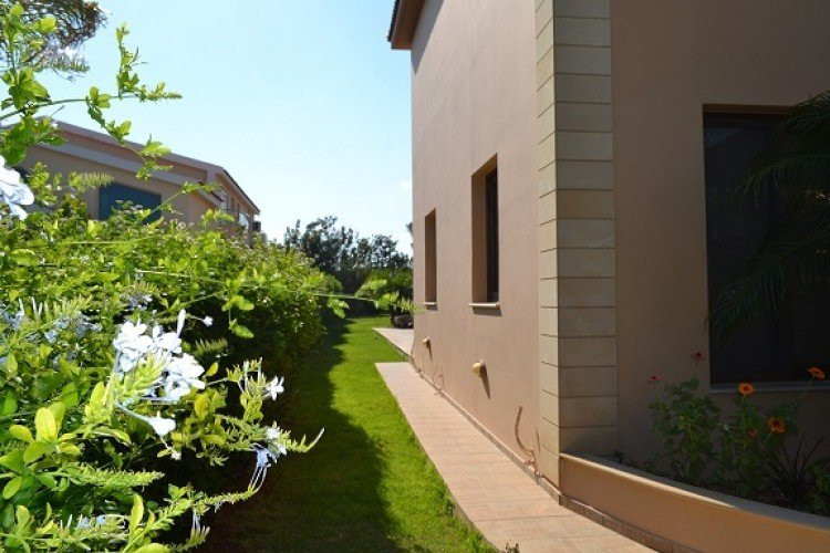 4 Bed House For Sale In Ypsonas Limassol Cyprus H110733 Blue Sky