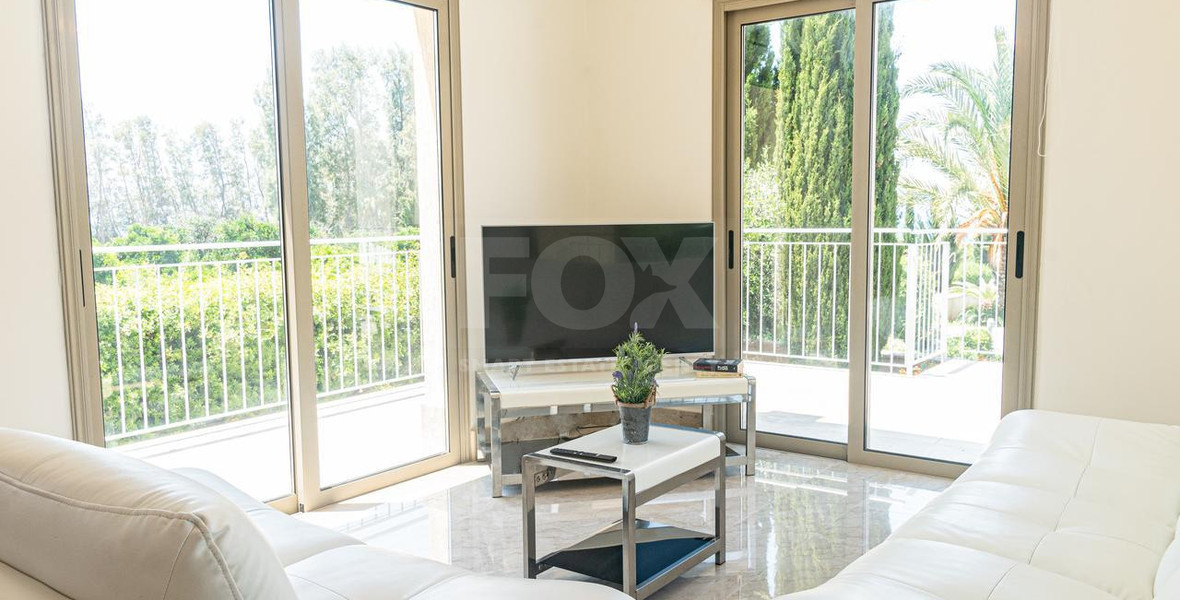 Four Bed Villa To Rent In Polis area