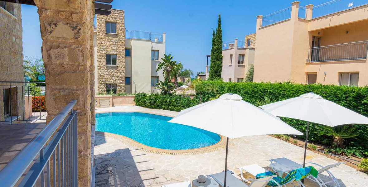 Four Bed Villa To Rent In Polis area