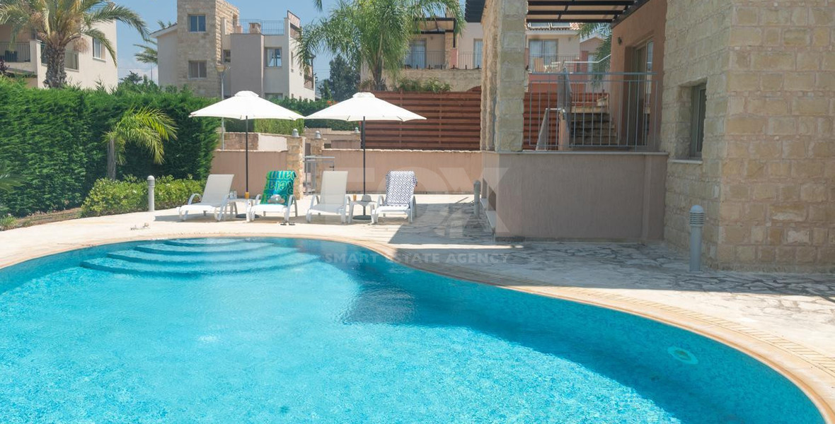 Four Bed Villa To Rent In Polis area