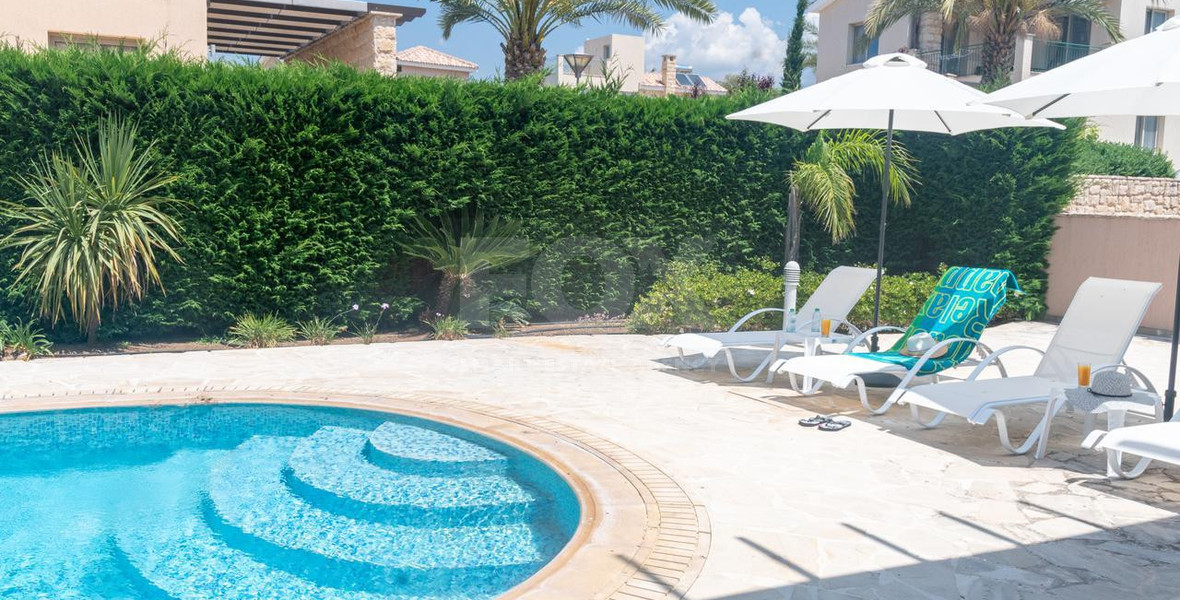 Four Bed Villa To Rent In Polis area
