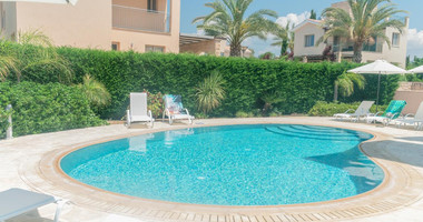 Four Bed Villa To Rent In Polis area