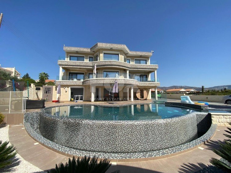 4 Bed House For Sale In Sea Caves Paphos Cyprus