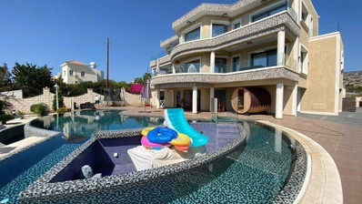 4 Bed House For Sale In Sea Caves Paphos Cyprus