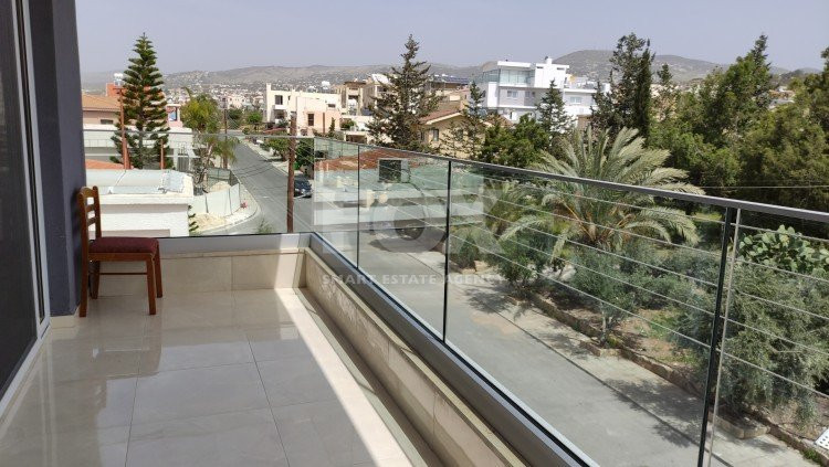 Fully Furnished 2 Bedroom Top floor Apartment in Charming Empa, Paphos