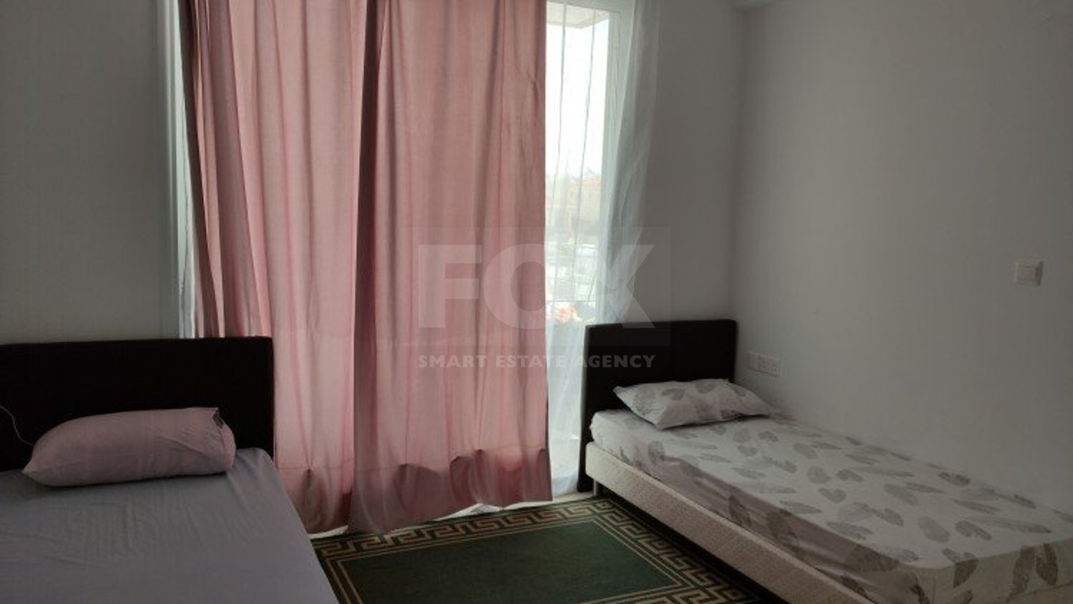 Fully Furnished 2 Bedroom Top floor Apartment in Charming Empa, Paphos