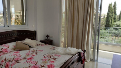Fully Furnished 2 Bedroom Top floor Apartment in Charming Empa, Paphos