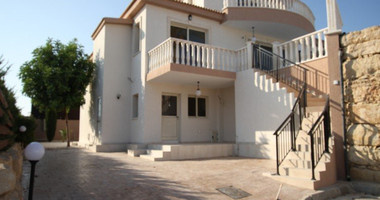 4 Bed House For Sale In Sea Caves Paphos Cyprus